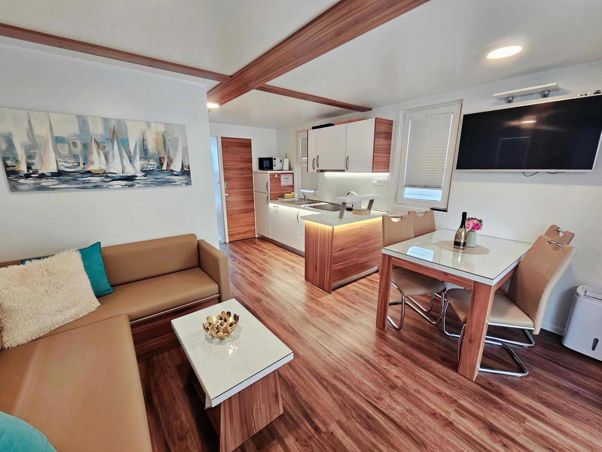Floating Sea House - Vital Lux بورتوروز المظهر الخارجي الصورة