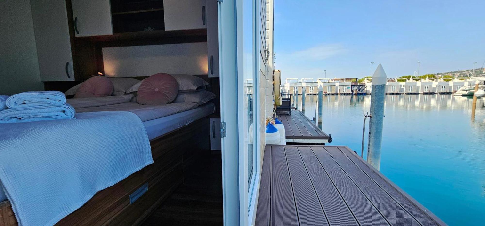 Floating Sea House - Vital Lux بورتوروز المظهر الخارجي الصورة