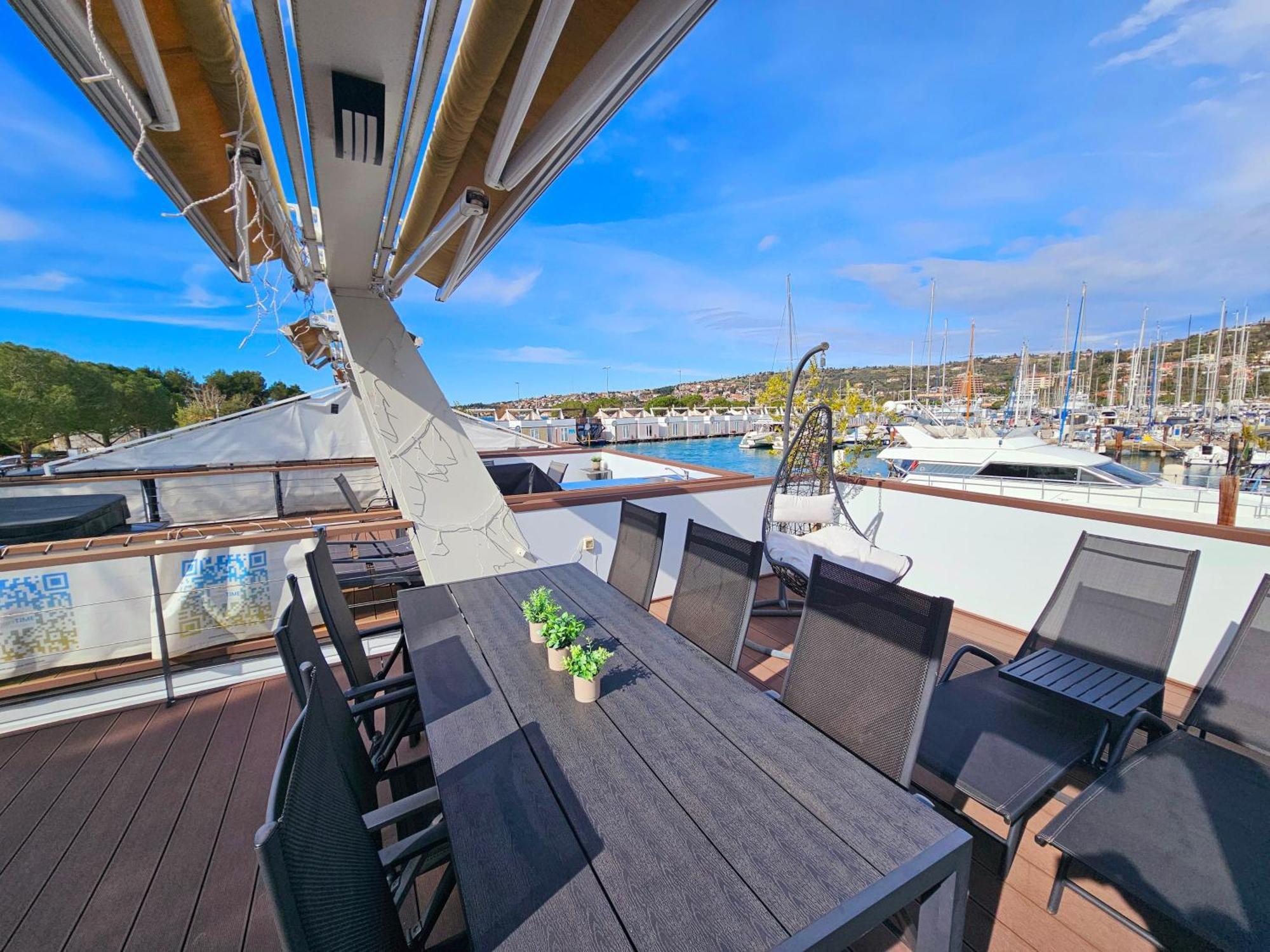 Floating Sea House - Vital Lux بورتوروز المظهر الخارجي الصورة